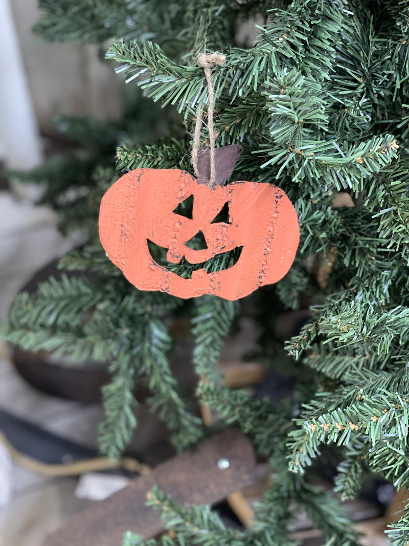 Jack O' Lantern Ornament